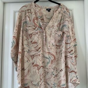 Torrid Harper Georgette Pullover 3/4 Sleeve size 2 color marbled